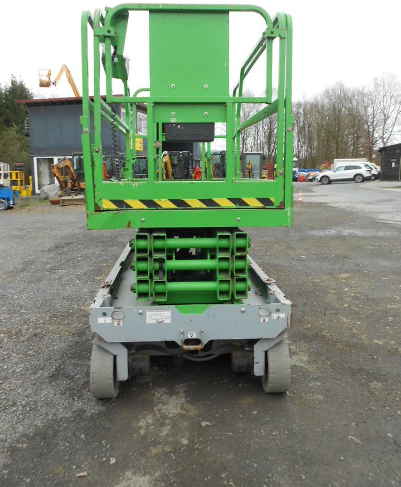 Camión con plataforma elevadora Genie GS 2646, Scherenarbeitsbühne Genie 9,9 m: foto 22