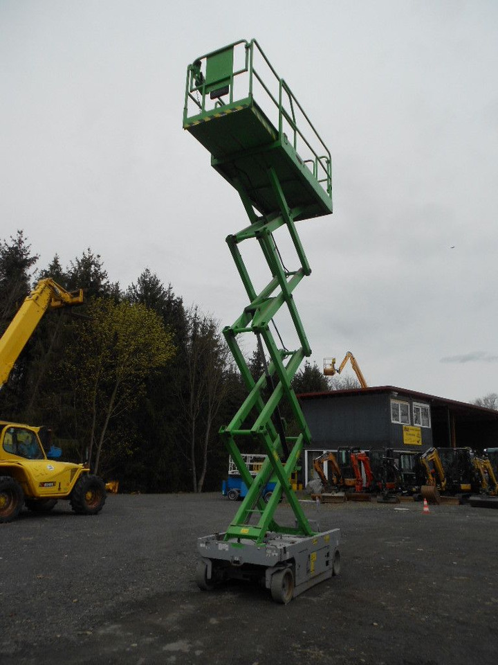 Camión con plataforma elevadora Genie GS 2646, Scherenarbeitsbühne Genie 9,9 m: foto 6