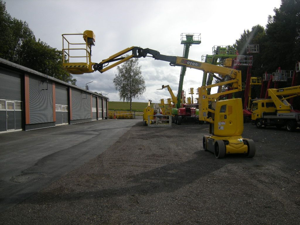 Haulotte HA12CJ+ , AH 12m, Korbarm drehbar - Camión con plataforma elevadora: foto 4 Haulotte HA12CJ+ , AH 12m, Korbarm drehbar - Camión con plataforma elevadora: foto 4