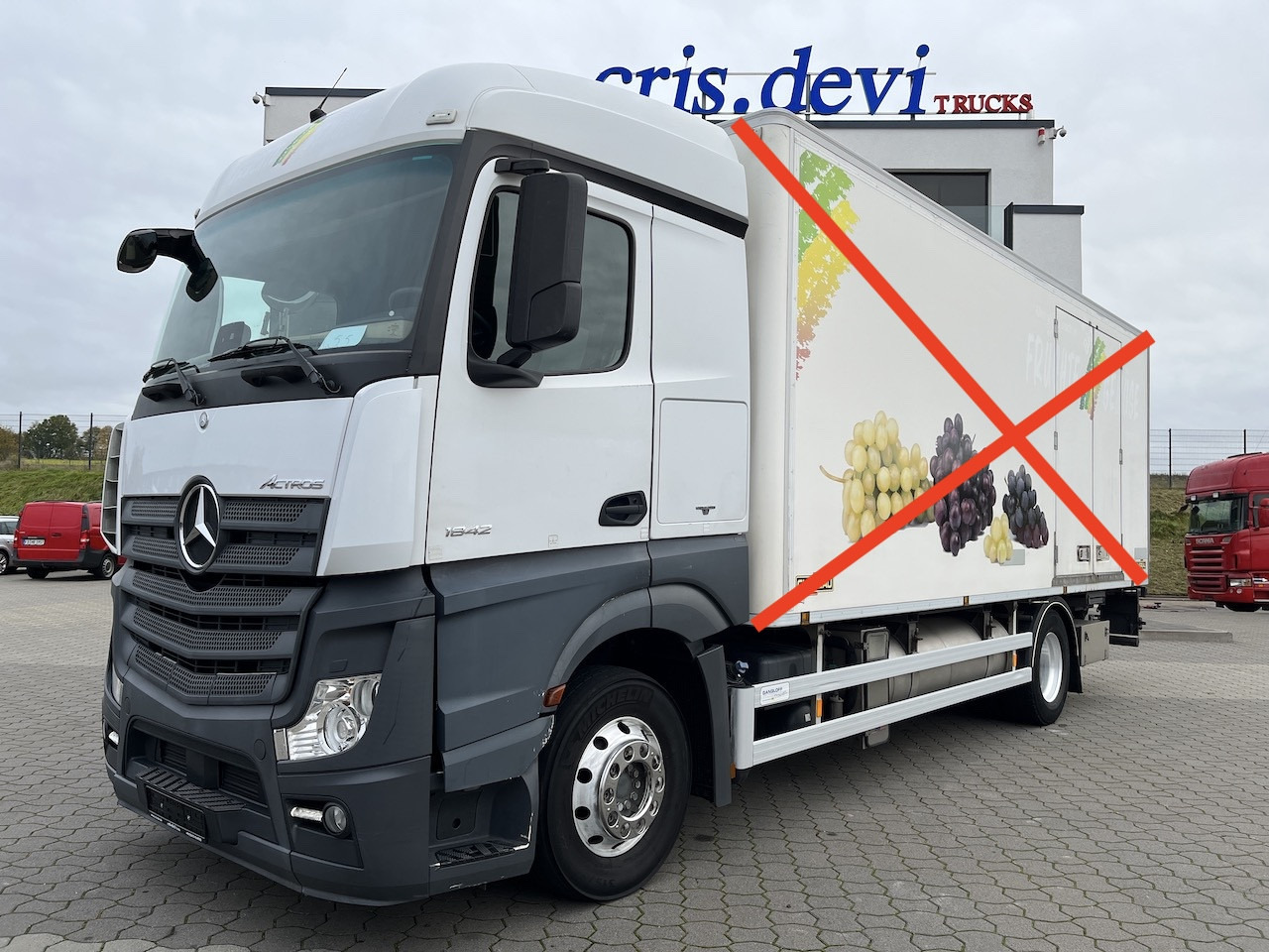Mercedes-Benz 1842 4x2 FAHRGESTELL - Camión chasis: foto 1 Mercedes-Benz 1842 4x2 FAHRGESTELL - Camión chasis: foto 1