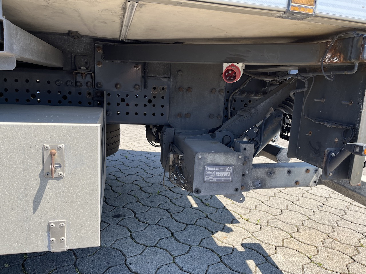 Mercedes-Benz Antos 1840 4x4 HAD LBW Kühlung Flüssigstickstoff - Camión frigorífico: foto 5 Mercedes-Benz Antos 1840 4x4 HAD LBW Kühlung Flüssigstickstoff - Camión frigorífico: foto 5