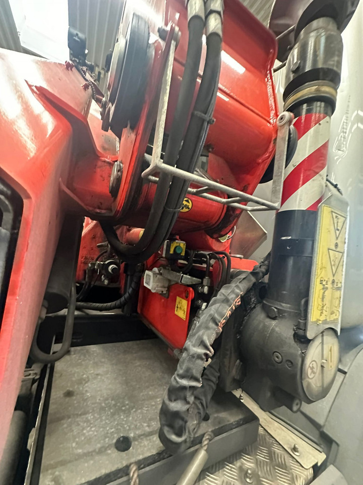 Palfinger FASSI F 235 A.2.23 Kran + Funk - Grúa para camión: foto 2 Palfinger FASSI F 235 A.2.23 Kran + Funk - Grúa para camión: foto 2