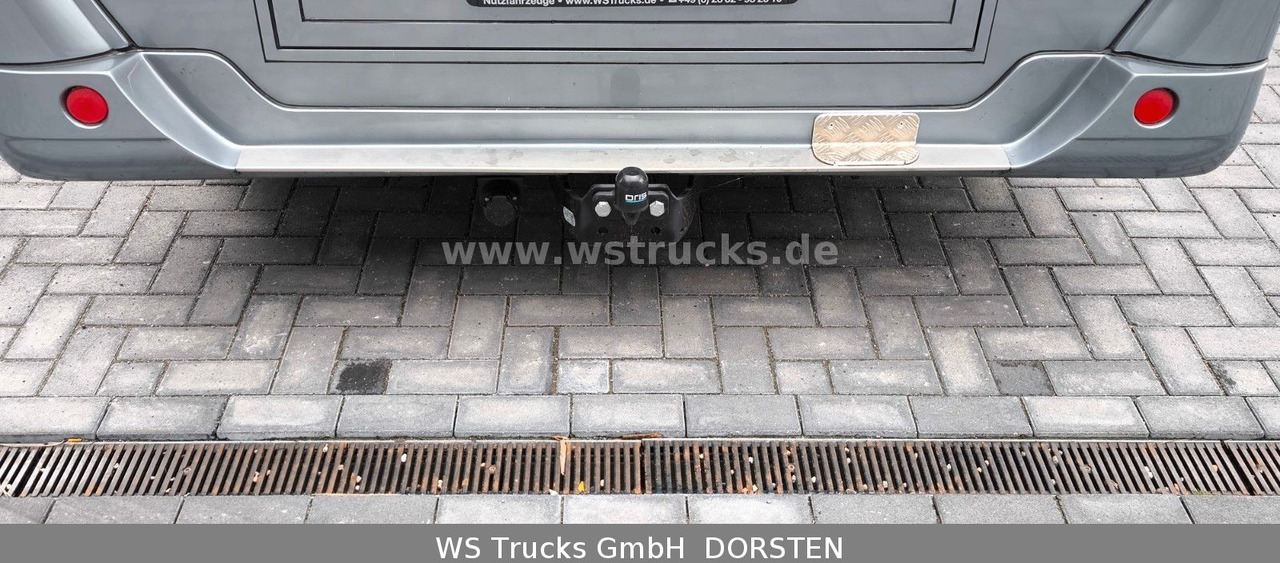 Renault Master 3 Sitze VollLeder Hengstausstattung - Camión para caballos: foto 5 Renault Master 3 Sitze VollLeder Hengstausstattung - Camión para caballos: foto 5