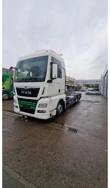 MAN 460 FLL BDF 6x2 Volum WANTEC Mulltiw.Lenkachse E6 - Camión portacontenedore/ Intercambiable: foto 1 MAN 460 FLL BDF 6x2 Volum WANTEC Mulltiw.Lenkachse E6 - Camión portacontenedore/ Intercambiable: foto 1
