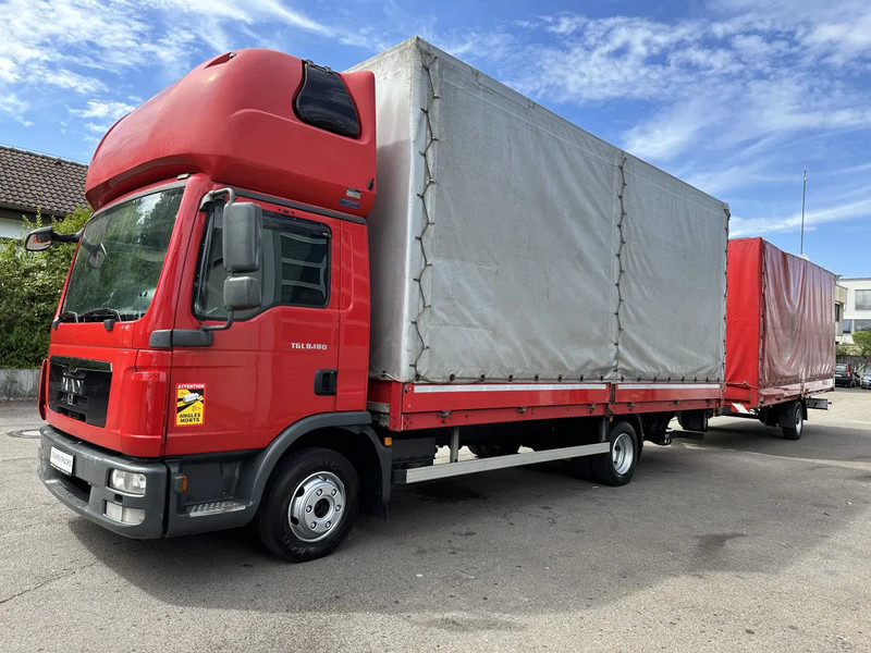 MAN MAN 8.180 Zug mit SAXAS 1-Achs Anh Topsleeper MAN 8.180 Zug mit SAXAS 1-Achs Anh Topsleeper - Furgoneta con lona: foto 1 MAN MAN 8.180 Zug mit SAXAS 1-Achs Anh Topsleeper MAN 8.180 Zug mit SAXAS 1-Achs Anh Topsleeper - Furgoneta con lona: foto 1