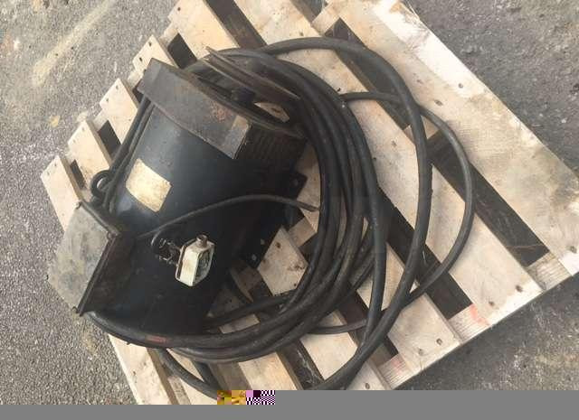 LEROY SOMER Génératrice Electroaimant - MS 1322 M32 - Sistema eléctrico para Maquinaria de construcción: foto 3 LEROY SOMER Génératrice Electroaimant - MS 1322 M32 - Sistema eléctrico para Maquinaria de construcción: foto 3