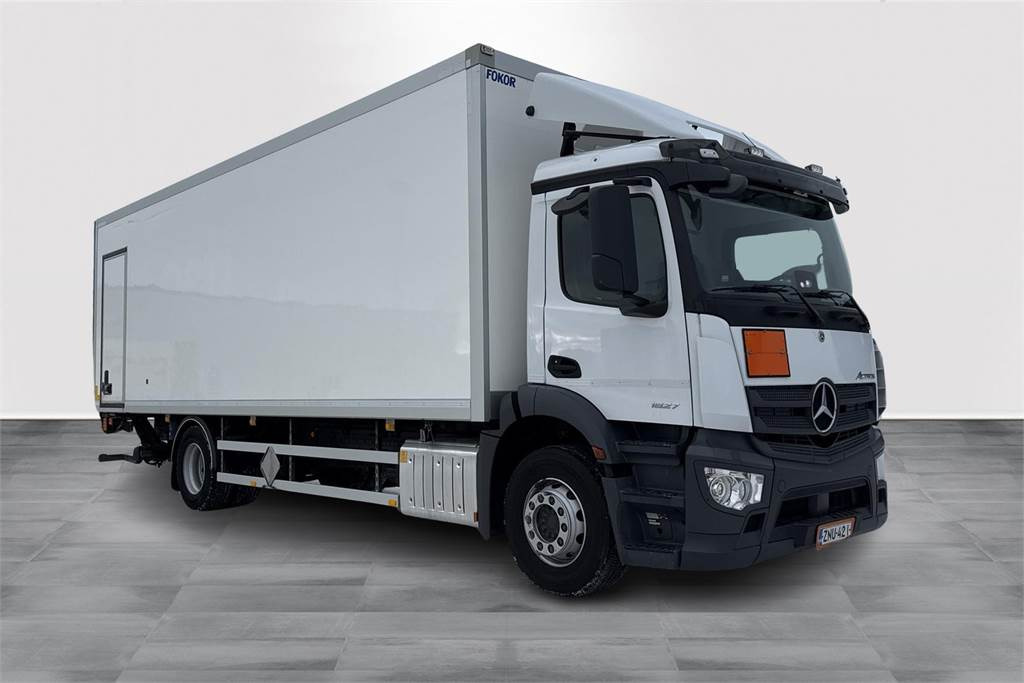 Mercedes-Benz ACTROS 1827 5 Ksa-kori - Cabeza tractora: foto 3 Mercedes-Benz ACTROS 1827 5 Ksa-kori - Cabeza tractora: foto 3