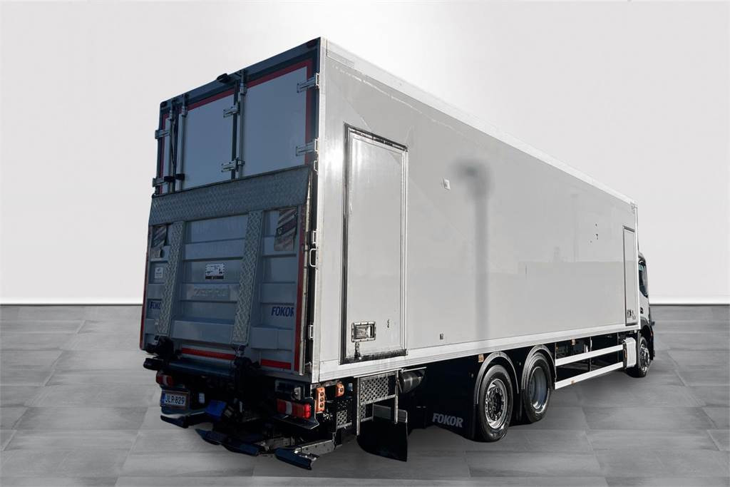 Mercedes-Benz ACTROS 2546L-6X2/ 60 FRC 07/2026 - Camión isotérmico: foto 5 Mercedes-Benz ACTROS 2546L-6X2/ 60 FRC 07/2026 - Camión isotérmico: foto 5
