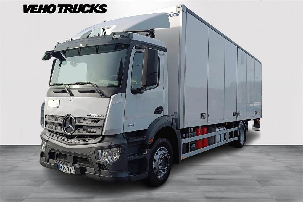 Mercedes-Benz ACTROS 5 SM 1827 L KSA - Camión isotérmico: foto 1 Mercedes-Benz ACTROS 5 SM 1827 L KSA - Camión isotérmico: foto 1