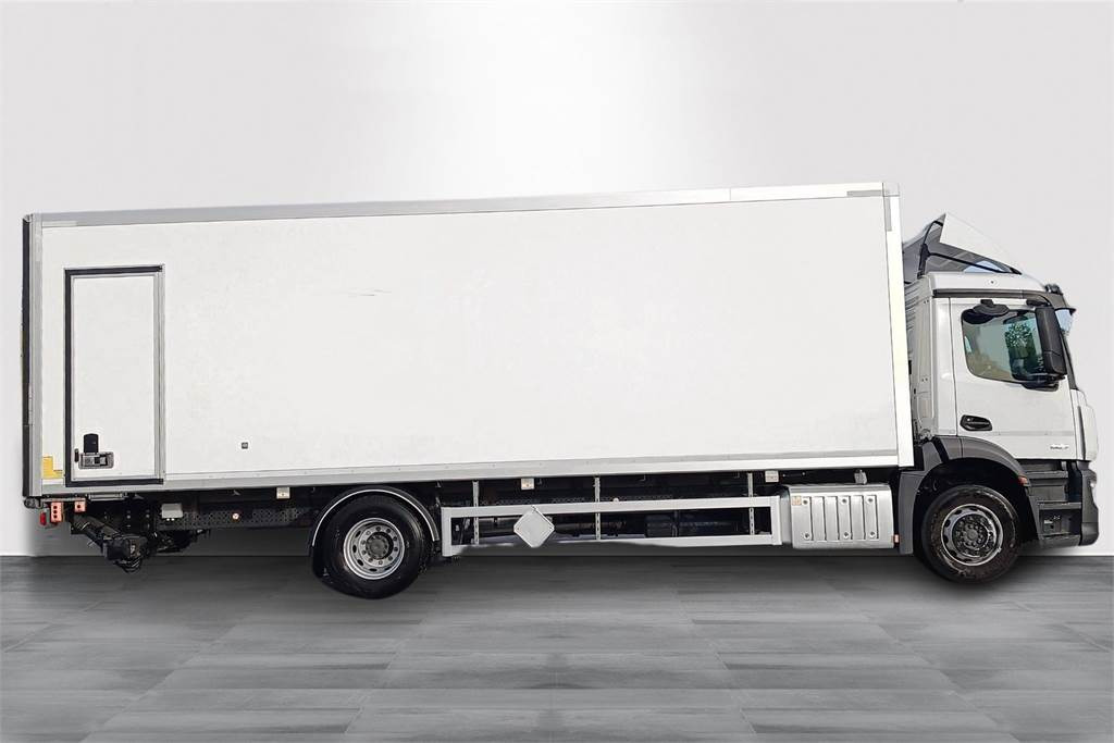 Mercedes-Benz ACTROS 5 SM 1827 L KSA - Camión isotérmico: foto 4 Mercedes-Benz ACTROS 5 SM 1827 L KSA - Camión isotérmico: foto 4