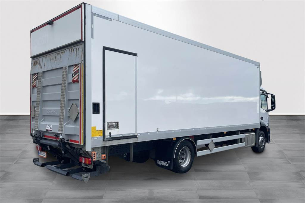 Mercedes-Benz Actros 1827 4x2 8,7m umpikori+PL nostin - Camión isotérmico: foto 3 Mercedes-Benz Actros 1827 4x2 8,7m umpikori+PL nostin - Camión isotérmico: foto 3