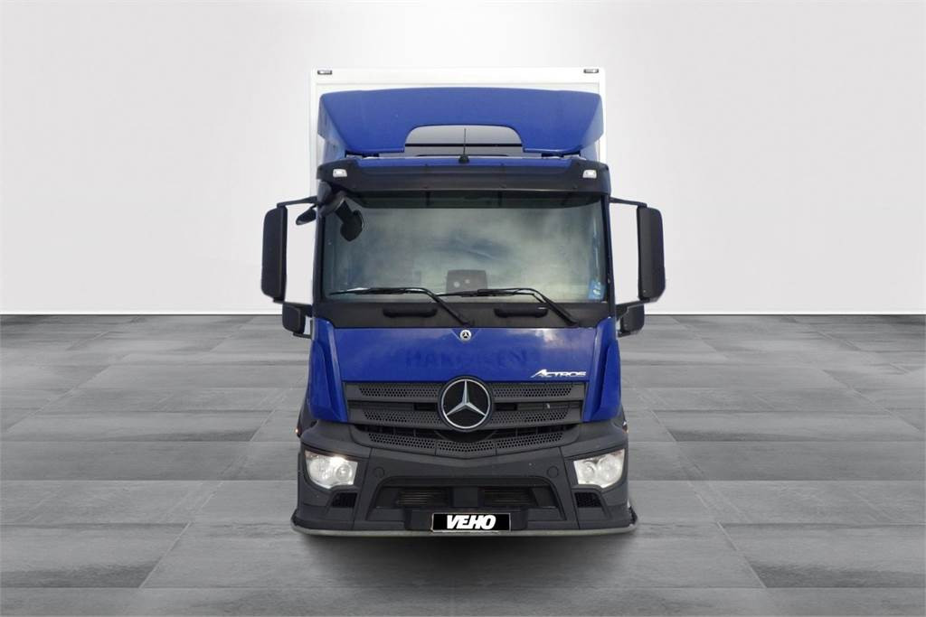 Mercedes-Benz Actros 1830Lnr Ksa-kori +PL - Camión caja cerrada: foto 2 Mercedes-Benz Actros 1830Lnr Ksa-kori +PL - Camión caja cerrada: foto 2