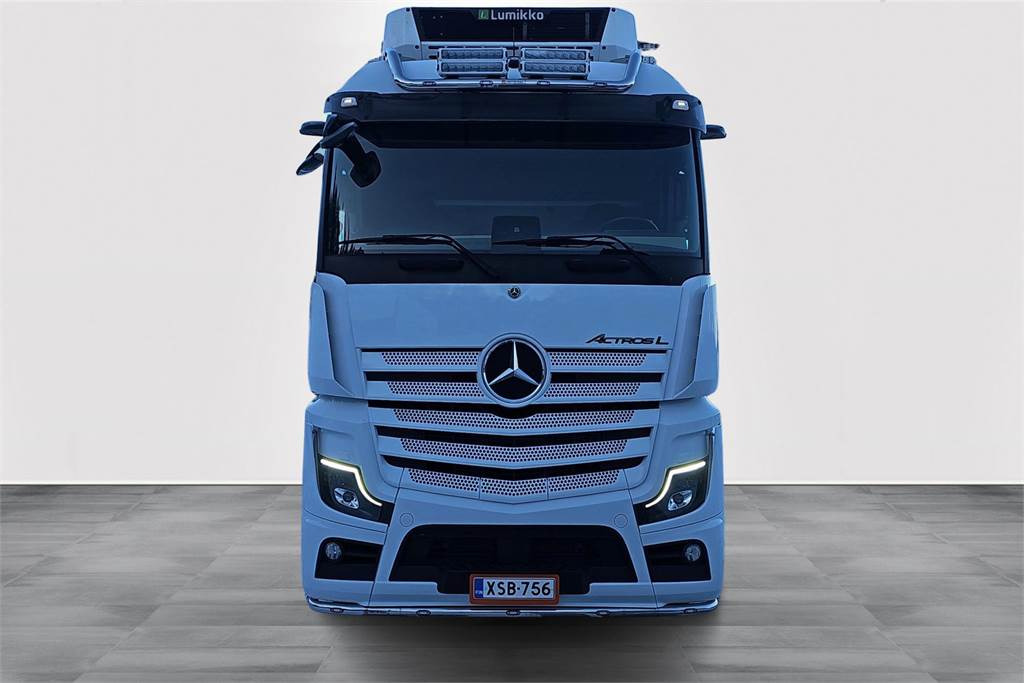 Mercedes-Benz Actros L 3558 - Camión isotérmico: foto 2 Mercedes-Benz Actros L 3558 - Camión isotérmico: foto 2