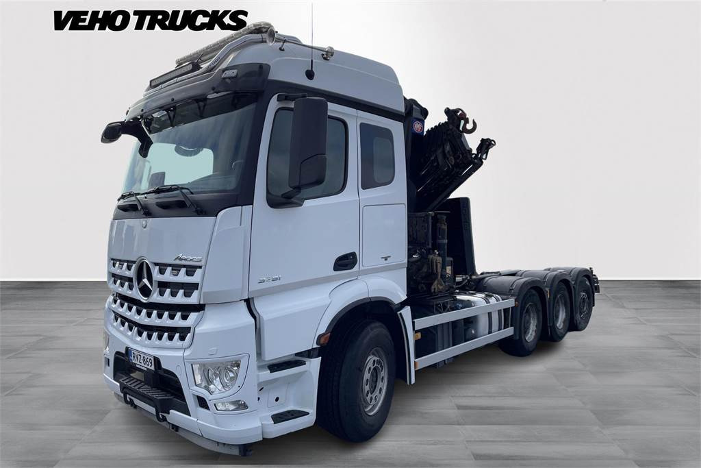 Mercedes-Benz Arocs 3251 8x4*4 - HMF 32 tm - Koukku - Camión grúa: foto 1 Mercedes-Benz Arocs 3251 8x4*4 - HMF 32 tm - Koukku - Camión grúa: foto 1