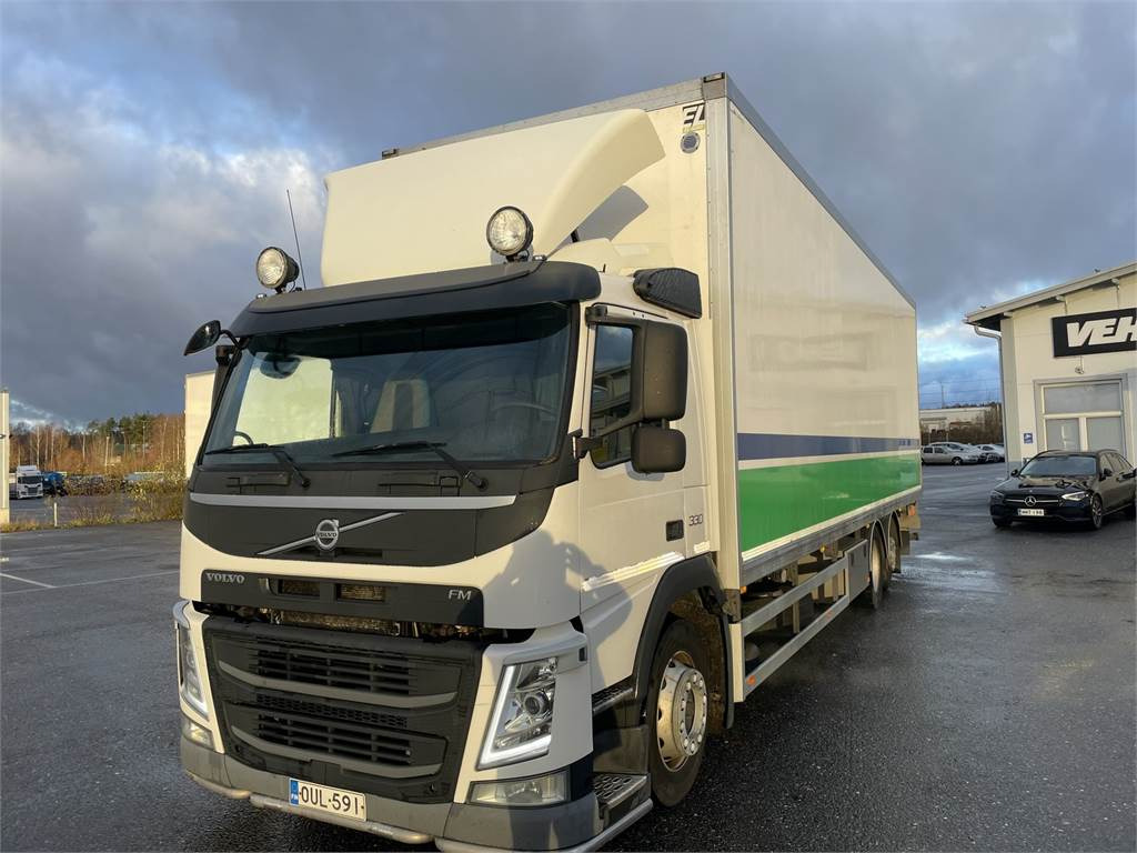 Volvo FM 330 - Camión isotérmico: foto 1 Volvo FM 330 - Camión isotérmico: foto 1