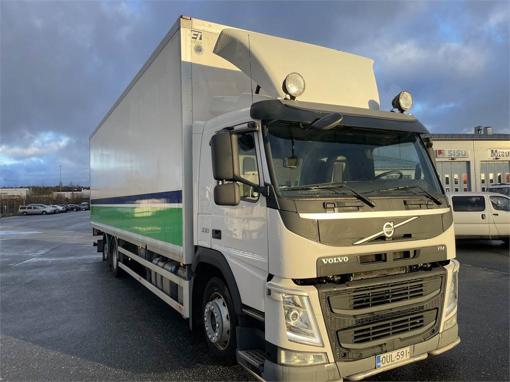 Volvo FM 330 - Camión isotérmico: foto 2 Volvo FM 330 - Camión isotérmico: foto 2