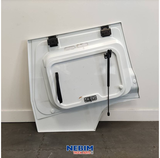 Renault Renault - 7482376273 - Bagageluik T-serie links - Piezas de recambio para Camión: foto 2 Renault Renault - 7482376273 - Bagageluik T-serie links - Piezas de recambio para Camión: foto 2