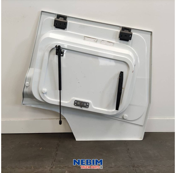 Renault Renault - 7482376484 - Bagageluik T-serie rechts - Piezas de recambio para Camión: foto 2 Renault Renault - 7482376484 - Bagageluik T-serie rechts - Piezas de recambio para Camión: foto 2