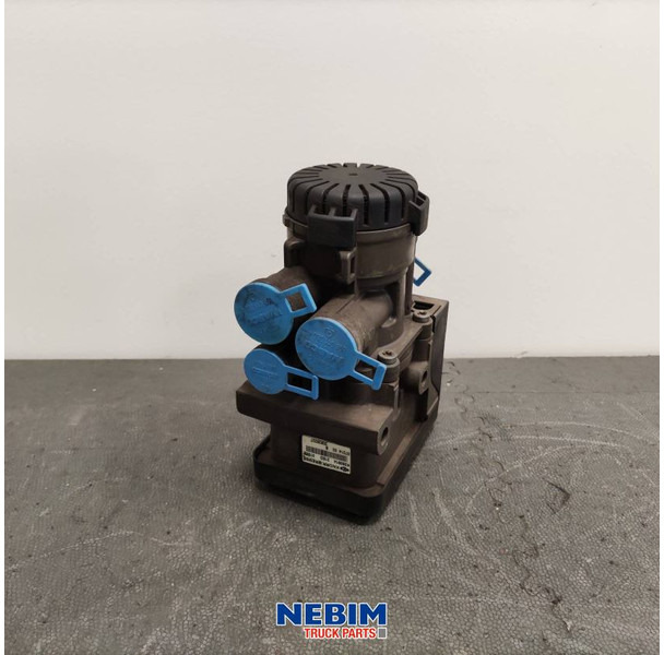 Volvo Volvo - 20828237 - Modulator vooras - Piezas de recambio para Camión: foto 2 Volvo Volvo - 20828237 - Modulator vooras - Piezas de recambio para Camión: foto 2