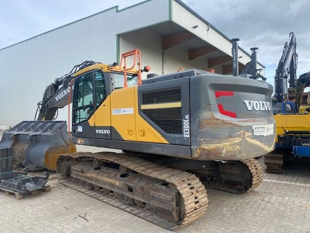 Volvo EC 300 E NL MIETE / RENTAL (12001057) - Excavadora de cadenas: foto 2 Volvo EC 300 E NL MIETE / RENTAL (12001057) - Excavadora de cadenas: foto 2
