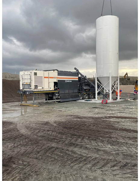 Wirtgen KMA 240i MIETE / RENTAL - Planta de asfalto: foto 1 Wirtgen KMA 240i MIETE / RENTAL - Planta de asfalto: foto 1
