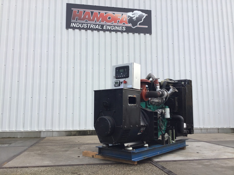 Cummins 120KVA GENERATOR QSB4.5 USED - Generador industriale: foto 4 Cummins 120KVA GENERATOR QSB4.5 USED - Generador industriale: foto 4
