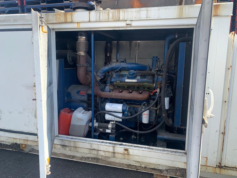 Detroit Diesel AMFORD DETROIT DIESEL 8V92TA GENERATOR 450 KVA USED - Generador industriale: foto 3 Detroit Diesel AMFORD DETROIT DIESEL 8V92TA GENERATOR 450 KVA USED - Generador industriale: foto 3