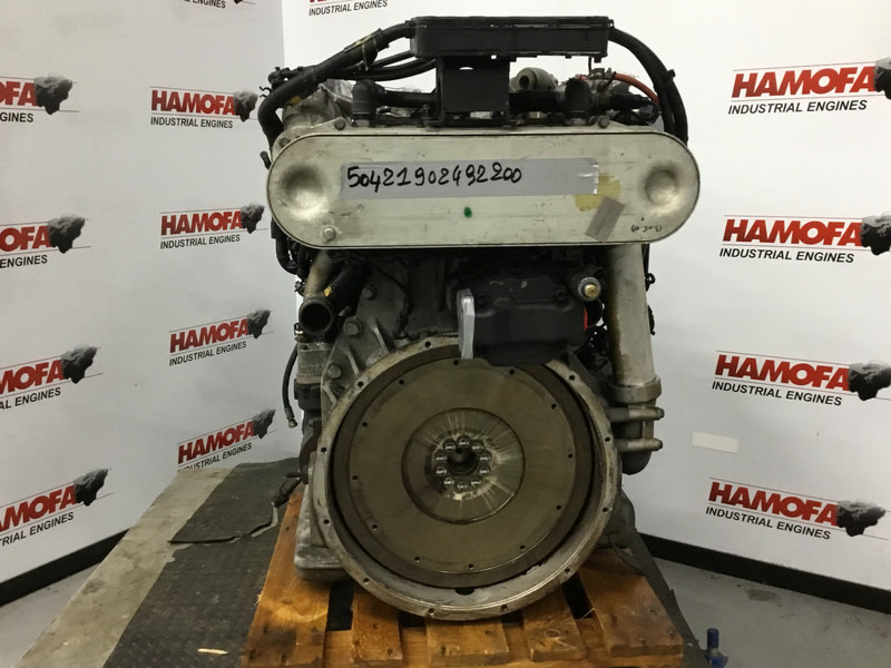MAN D2066 LOH26 USED - Motor para Maquinaria de construcción: foto 2 MAN D2066 LOH26 USED - Motor para Maquinaria de construcción: foto 2