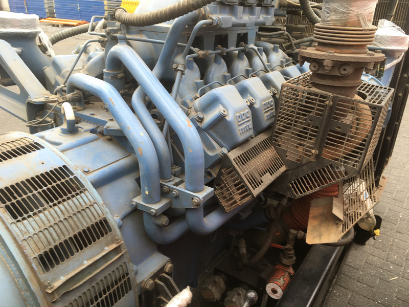 MTU LEROY-SOMER 49.1L9A C6/4 GENERATOR 825 KVA USED - Generador industriale: foto 4 MTU LEROY-SOMER 49.1L9A C6/4 GENERATOR 825 KVA USED - Generador industriale: foto 4