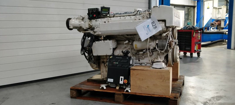 MAN D2876-LE402 USED - Maquinaria de construcción: foto 2 MAN D2876-LE402 USED - Maquinaria de construcción: foto 2