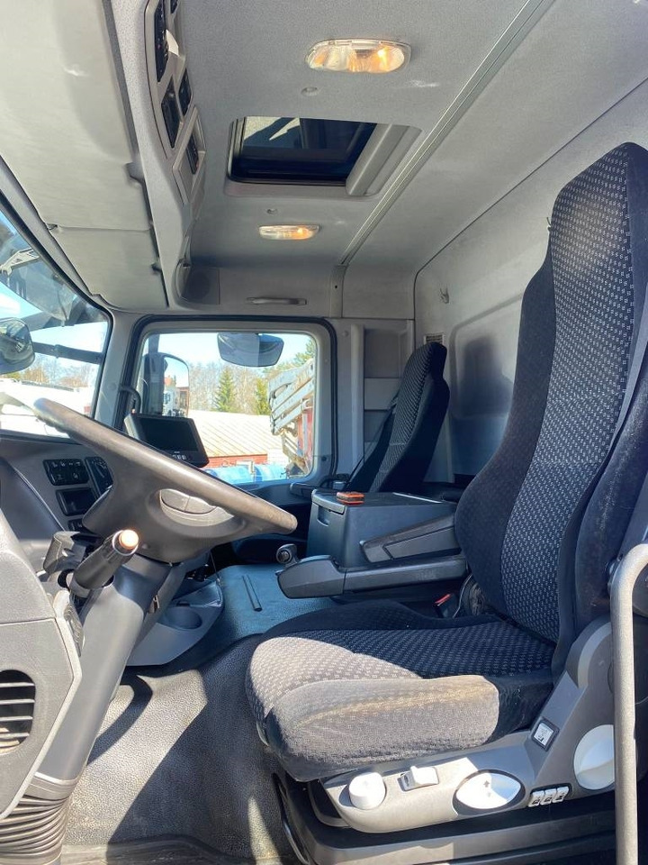 Camión caja cerrada Mercedes-Benz Actros 1832: foto 11