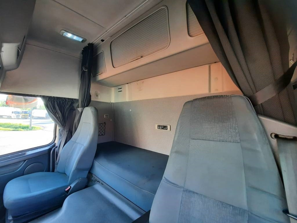 Camión portacontenedore/ Intercambiable Volvo FM-11: foto 7