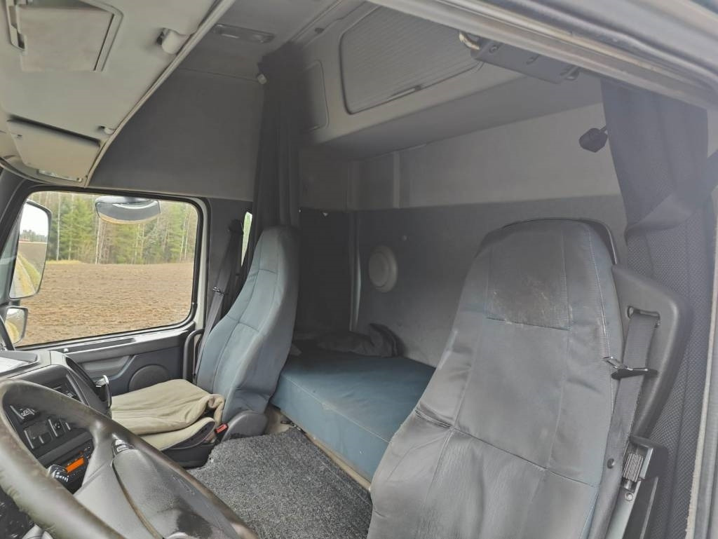 Camión caja cerrada Volvo FM 13: foto 14 Camión caja cerrada Volvo FM 13: foto 14