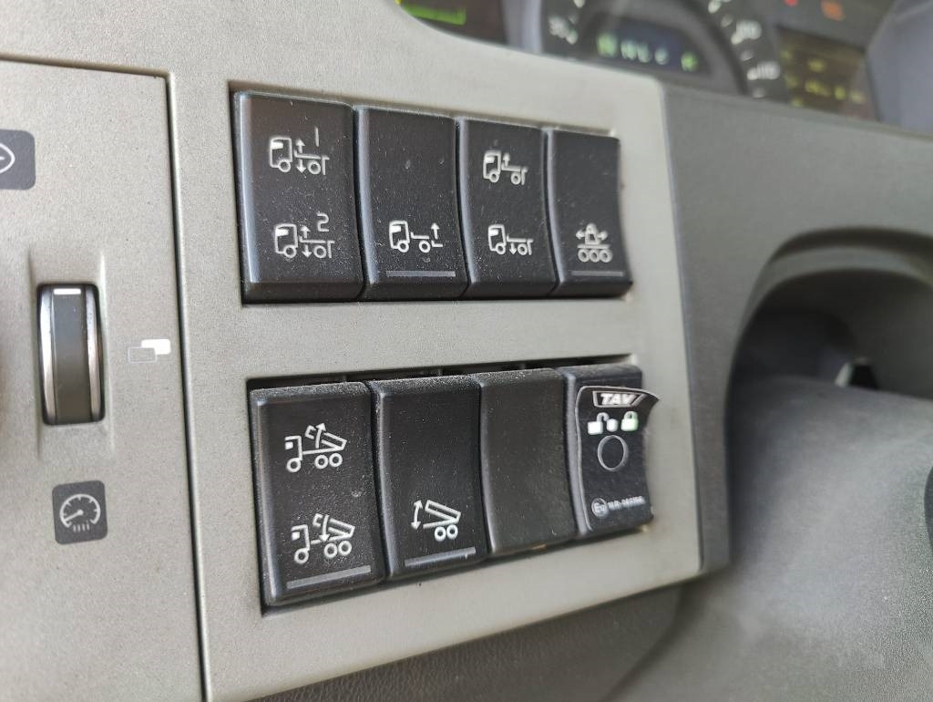Camión portacontenedore/ Intercambiable Volvo FM 500: foto 22