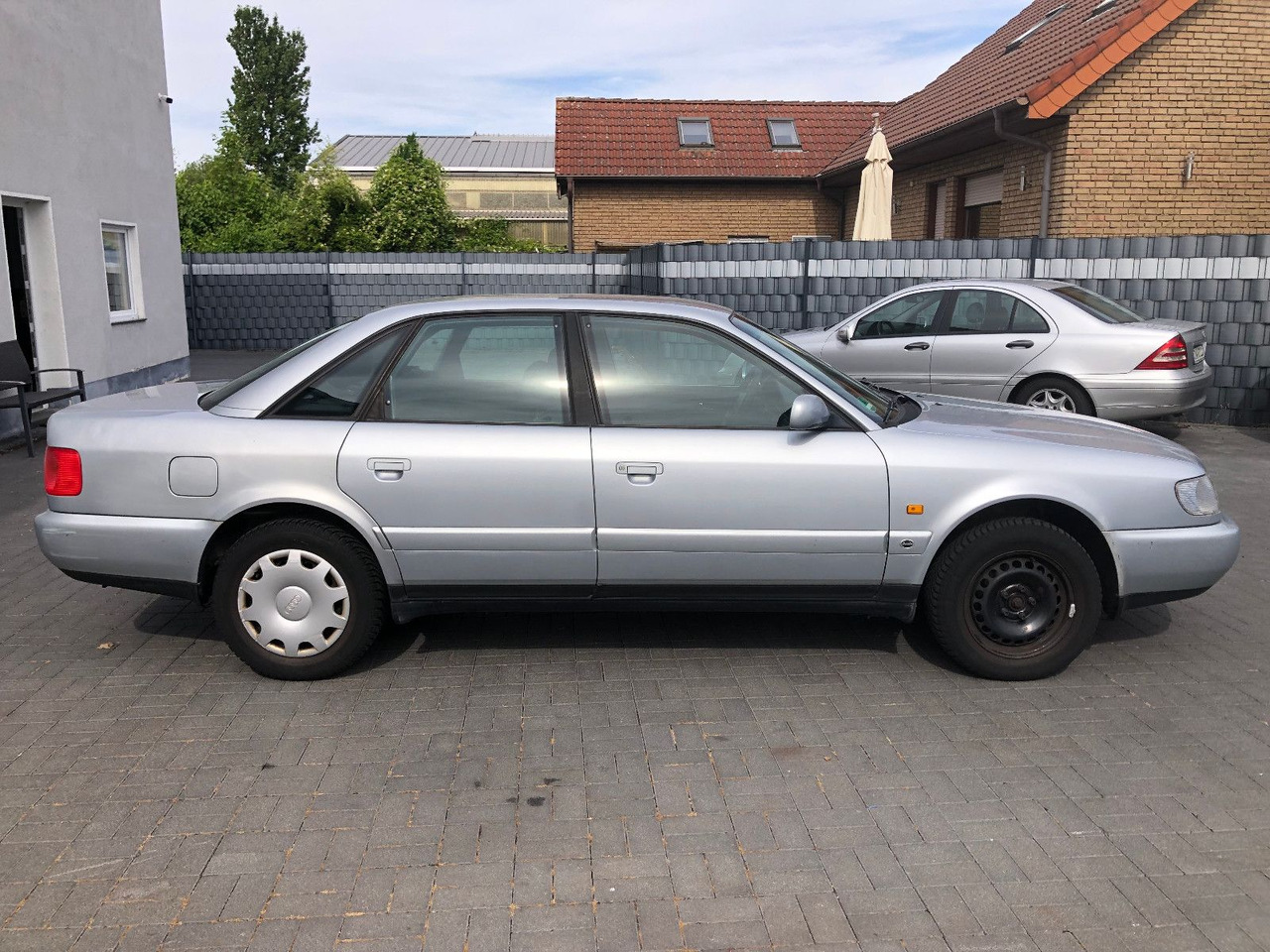 Sedan Audi A6 C4 1.8 Automatik: foto 6