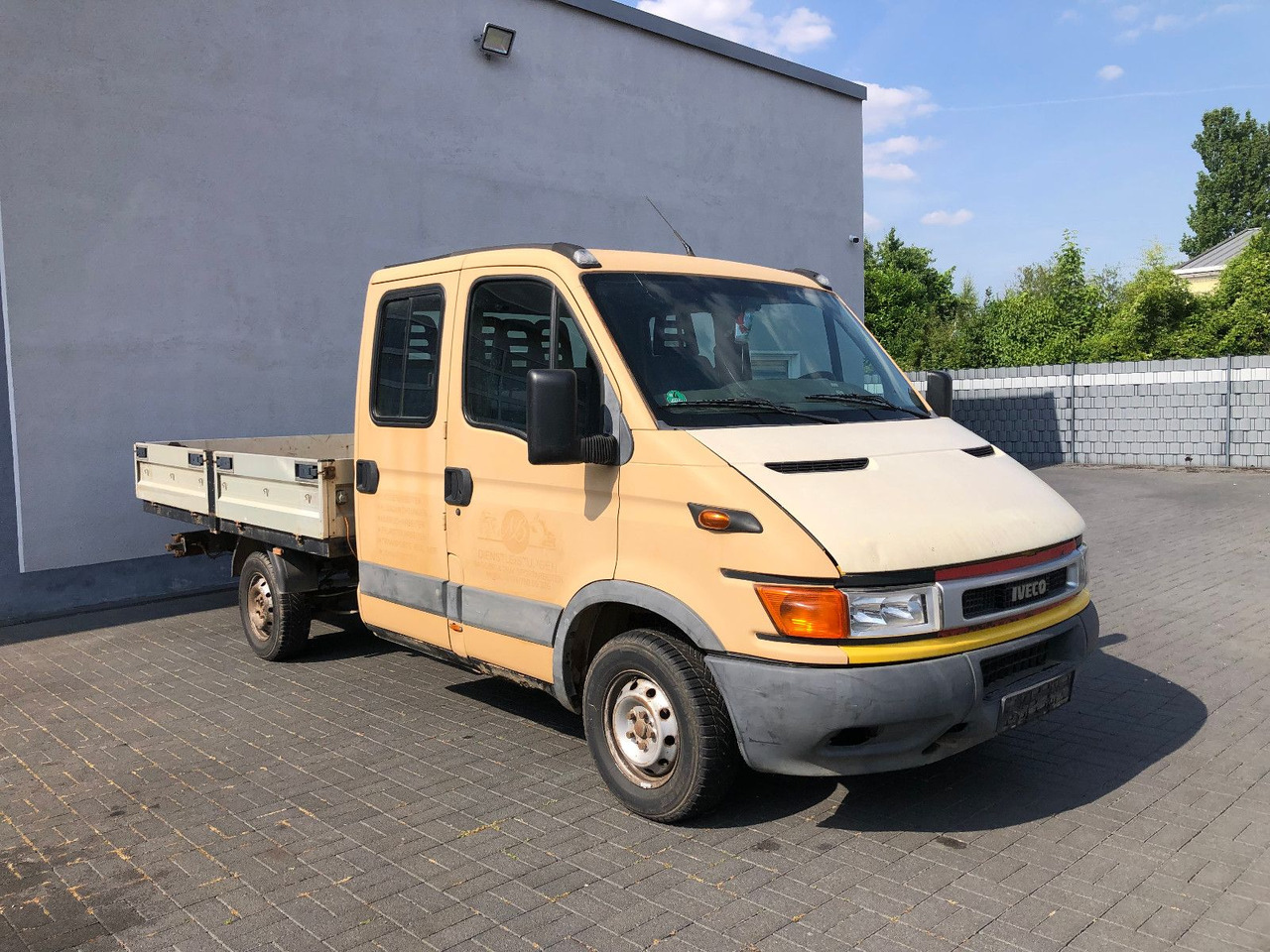Iveco Daily 2.8 - 33 L 11 DoKa TÜV 3-2026 - Furgoneta caja abierta, Furgoneta combi: foto 3 Iveco Daily 2.8 - 33 L 11 DoKa TÜV 3-2026 - Furgoneta caja abierta, Furgoneta combi: foto 3