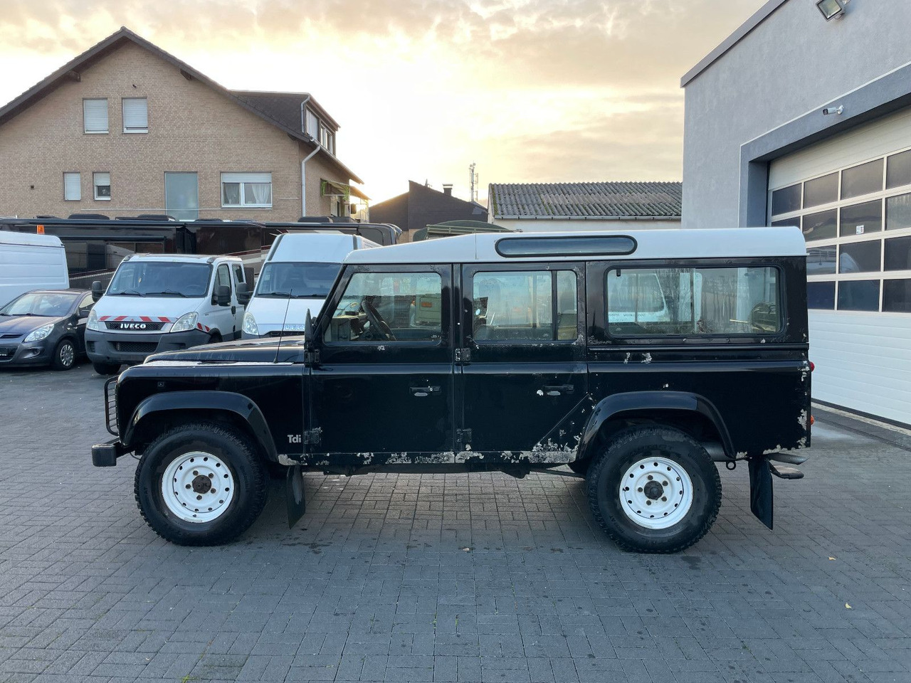 Land Rover Defender 110 SW 2.5 TD , Wohnm.Zulassung, 1.Hand - SUV/ Todoterreno: foto 5 Land Rover Defender 110 SW 2.5 TD , Wohnm.Zulassung, 1.Hand - SUV/ Todoterreno: foto 5