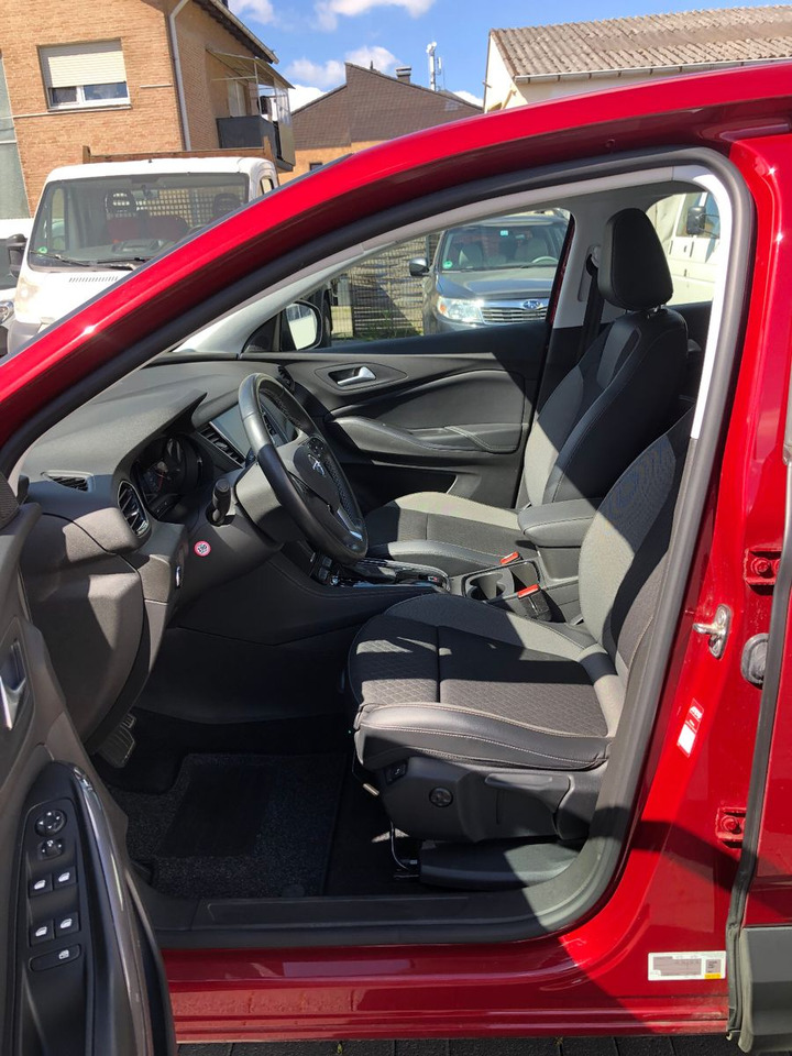 SUV/ Todoterreno Opel Grandland (X) 1.5 D Automatik Business Edition: foto 9