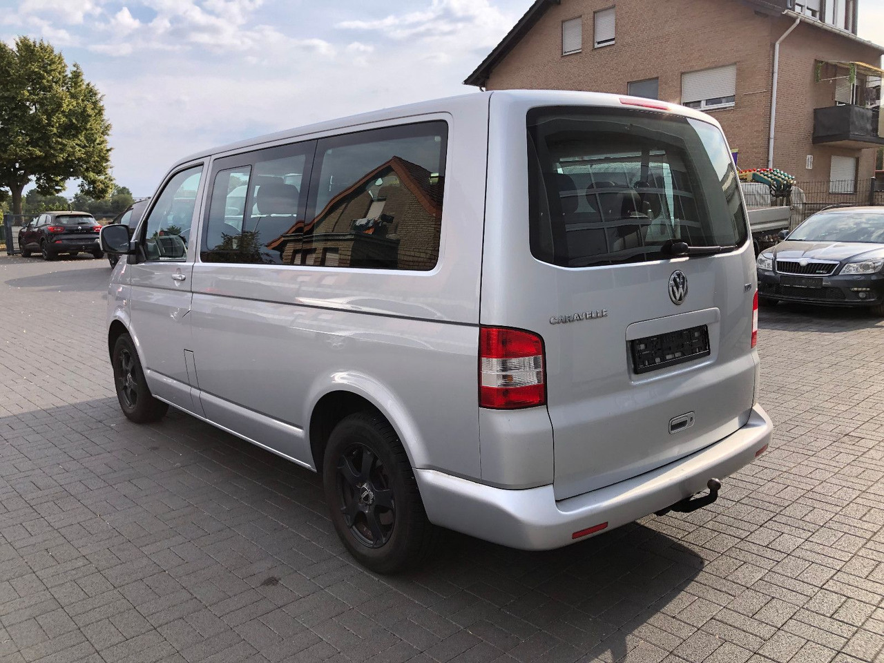 Volkswagen T5 1.9 TDi Caravelle, Comfortline 9-Sitzer - Furgoneta de pasajeros: foto 4 Volkswagen T5 1.9 TDi Caravelle, Comfortline 9-Sitzer - Furgoneta de pasajeros: foto 4