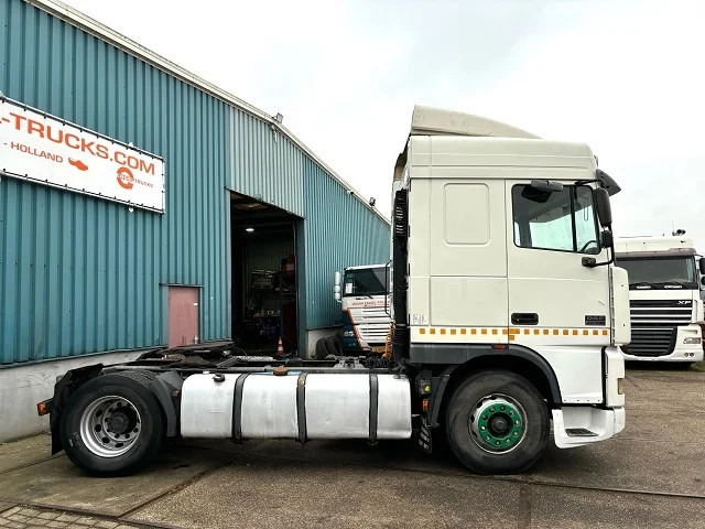 DAF 95.430 XF SPACECAB (EURO 2 / ZF16 MANUAL GEARBOX / ZF-INTARDER / AIRCONDITIONING) - Cabeza tractora: foto 5 DAF 95.430 XF SPACECAB (EURO 2 / ZF16 MANUAL GEARBOX / ZF-INTARDER / AIRCONDITIONING) - Cabeza tractora: foto 5