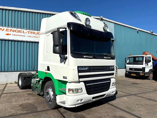 DAF CF 85.410 SPACECAB 4x2 (ZF16 MANUAL GEARBOX / MX-BRAKE / 995 LITER DIESELTANK / AIRCONDITIONING / FRIDGE UNTHER BED) - Cabeza tractora: foto 2 DAF CF 85.410 SPACECAB 4x2 (ZF16 MANUAL GEARBOX / MX-BRAKE / 995 LITER DIESELTANK / AIRCONDITIONING / FRIDGE UNTHER BED) - Cabeza tractora: foto 2