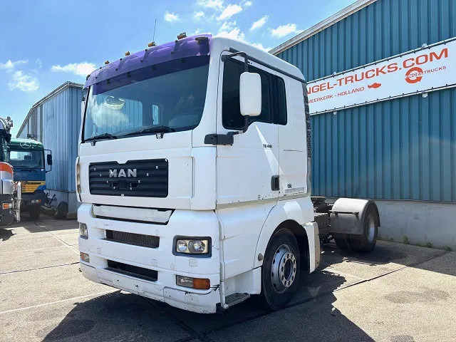 MAN TGA 18.410 BLS XL (6-CILINDERHEADS) (ZF16 MANUAL GEARBOX / ZF-INTARDER / P.T.O.) - Cabeza tractora: foto 1 MAN TGA 18.410 BLS XL (6-CILINDERHEADS) (ZF16 MANUAL GEARBOX / ZF-INTARDER / P.T.O.) - Cabeza tractora: foto 1