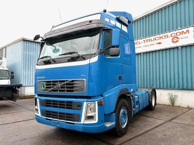 Volvo FH 400 GLOBETROTTER (VIN: 7B446149 / I-SHIFT / ADR-VLG / AIRCONDITIONING / COMPLETE SPOILERSET ON CABIN) - Cabeza tractora: foto 1 Volvo FH 400 GLOBETROTTER (VIN: 7B446149 / I-SHIFT / ADR-VLG / AIRCONDITIONING / COMPLETE SPOILERSET ON CABIN) - Cabeza tractora: foto 1