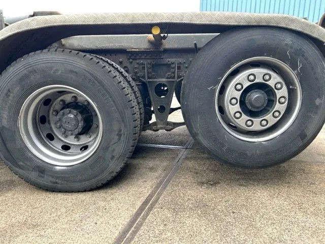 Camión multibasculante DAF 95.480 XF SPACECAB 6x2 WITH HOOK-ARM SYSTEM (EURO 3 / ZF16 MANUAL GEARBOX / ZF-INTARDER / STEEL-/AIR SUSPENSION / AIRCONDITIONIN: foto 12