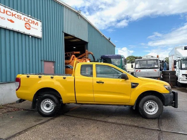 Ford Ranger 2.2TDCI 4x4 SUPERCAB PICK-UP (6 GEARS MANUAL GEARBOX / AIRCONDITIONING / ETC!!) RANGER 2.2TDCI 4x4 SUPERCAB PICK-UP - Pick-up: foto 4 Ford Ranger 2.2TDCI 4x4 SUPERCAB PICK-UP (6 GEARS MANUAL GEARBOX / AIRCONDITIONING / ETC!!) RANGER 2.2TDCI 4x4 SUPERCAB PICK-UP - Pick-up: foto 4