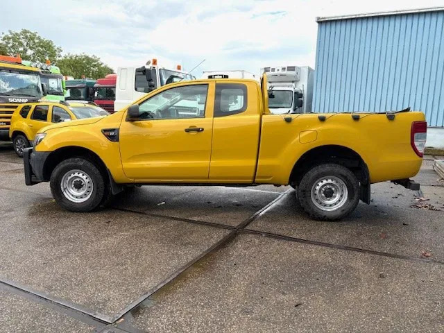 Ford Ranger 2.2TDCI 4x4 SUPERCAB PICK-UP (6 GEARS MANUAL GEARBOX / AIRCONDITIONING / ETC!!) RANGER 2.2TDCI 4x4 SUPERCAB PICK-UP - Pick-up: foto 5 Ford Ranger 2.2TDCI 4x4 SUPERCAB PICK-UP (6 GEARS MANUAL GEARBOX / AIRCONDITIONING / ETC!!) RANGER 2.2TDCI 4x4 SUPERCAB PICK-UP - Pick-up: foto 5