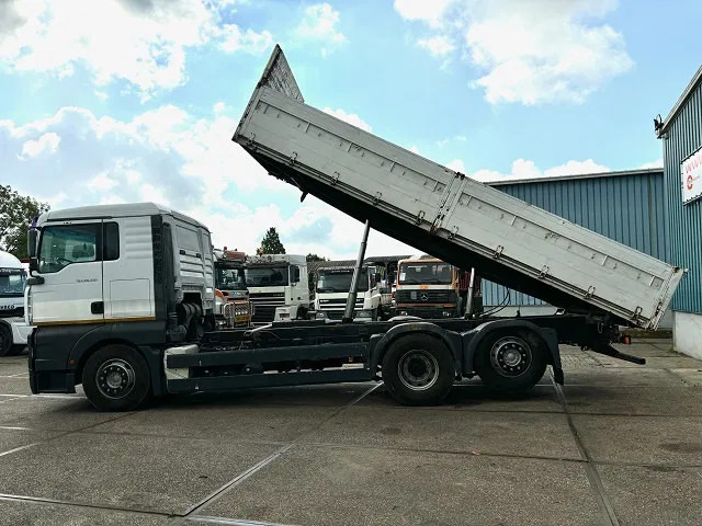 MAN TGA 26.410 XL 6x2 KIPPER (6-CILINDER HEADS) (ZF16 MANUAL GEARBOX / LIFT-AXLE / HYDRAULIC KIT / AIRCONDITIONING) - Camión volquete: foto 5 MAN TGA 26.410 XL 6x2 KIPPER (6-CILINDER HEADS) (ZF16 MANUAL GEARBOX / LIFT-AXLE / HYDRAULIC KIT / AIRCONDITIONING) - Camión volquete: foto 5