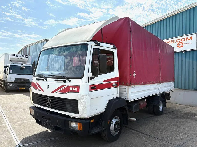 Mercedes-Benz LK 814 K 6-CILINDER FULL STEEL WITH TENT BOX / CATTLE BOX (MANUAL GEARBOX / FULL STEEL SUSPENSION) - Camión lona: foto 1 Mercedes-Benz LK 814 K 6-CILINDER FULL STEEL WITH TENT BOX / CATTLE BOX (MANUAL GEARBOX / FULL STEEL SUSPENSION) - Camión lona: foto 1