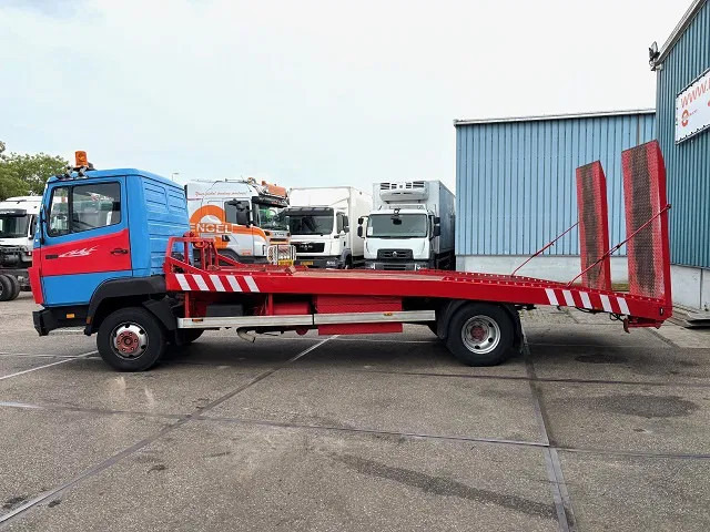 Mercedes-Benz LK 814 RECOVERY TRUCK / CAR-MACHINE TRANSPORTER (6-CILINDER / MANUAL GEARBOX / FULL STEEL SUSPENSION / WINCH / HYDRAULIC RAMPS) - Camión portavehículos: foto 5 Mercedes-Benz LK 814 RECOVERY TRUCK / CAR-MACHINE TRANSPORTER (6-CILINDER / MANUAL GEARBOX / FULL STEEL SUSPENSION / WINCH / HYDRAULIC RAMPS) - Camión portavehículos: foto 5