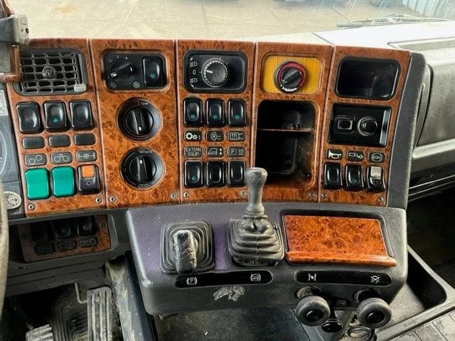 Camión volquete Scania R143-450 V8 STREAMLINE 6x2 FULL STEEL KIPPER (MANUAL GEARBOX / FULL STEEL SUSPENSION / 10 TIRES / ROBSON DRIVE / MECHANICAL PUMP: foto 9